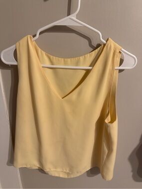 Babaton baby Yellow V-Neck Sleeveless Camisole
